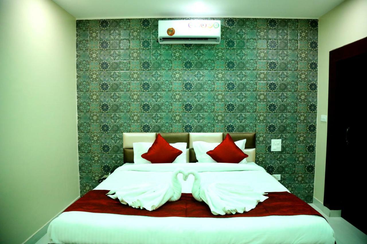 Hotel New Seasons Kalka Luaran gambar